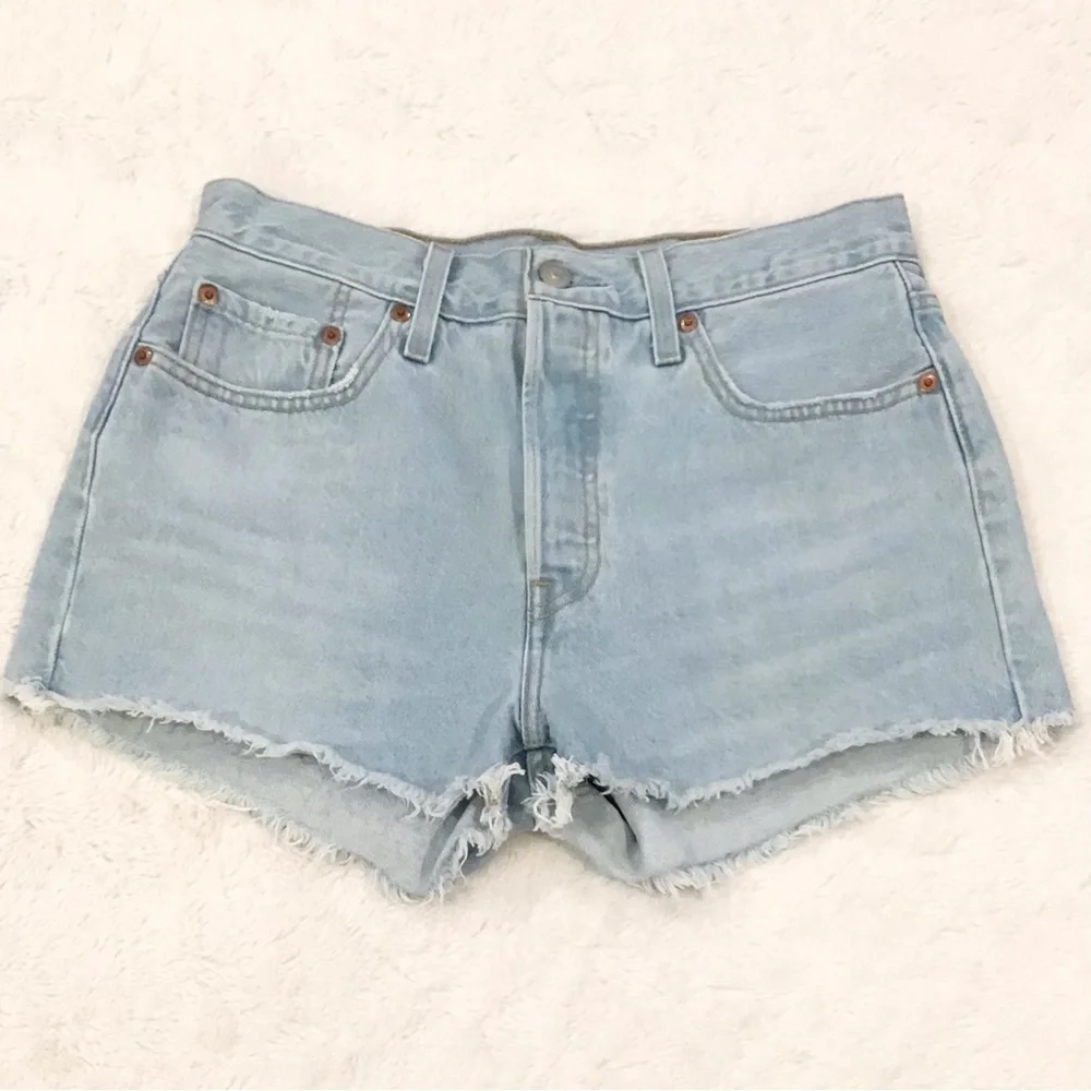 Levi’s 501 W28 (US 6/7) Denim Womens Shorts Irregular High Rise Luxor 56327-0113 - Picture 5 of 13